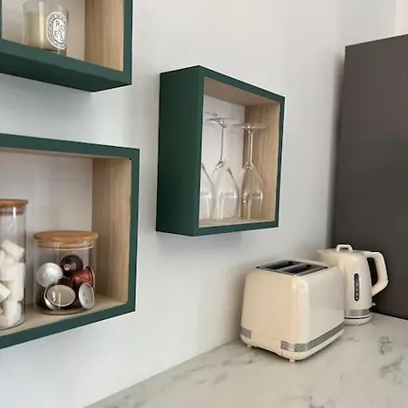 De Charme Renove Avec Garage Libourne