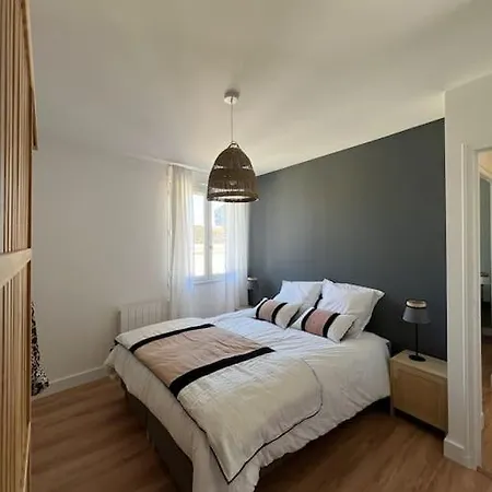 Apartment De Charme Renove Avec Garage