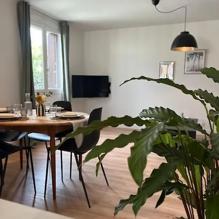 Apartment De Charme Renove Avec Garage *