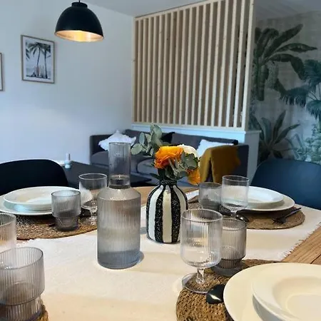 De Charme Renove Avec Garage Apartment